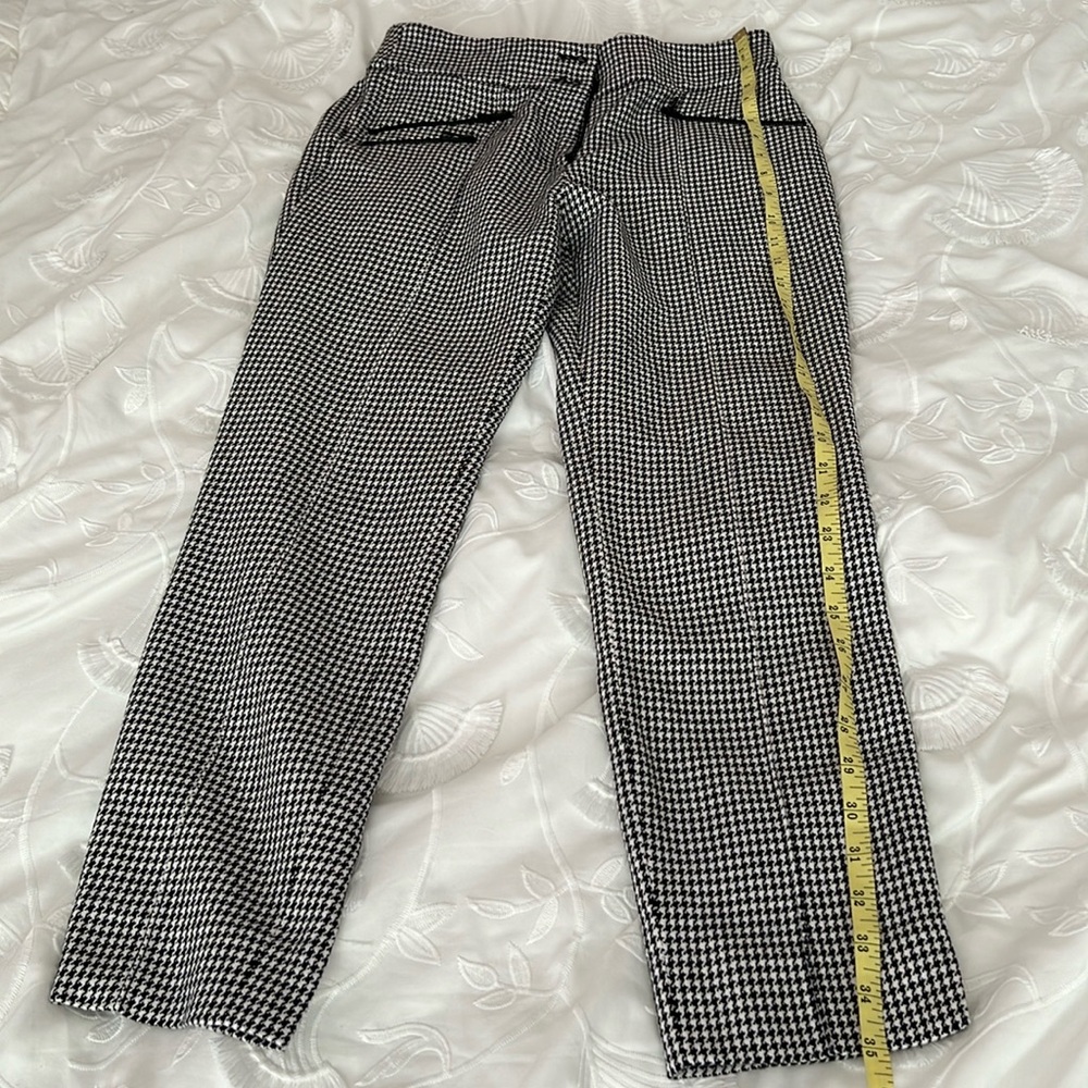 Good used condition Veronica Beard women’s pant Size 2
